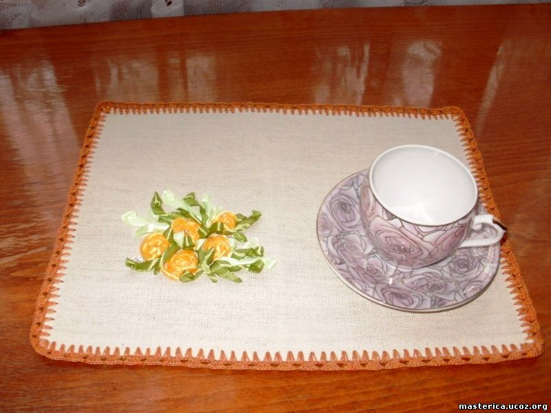 чайная салфетка с вышивкой 